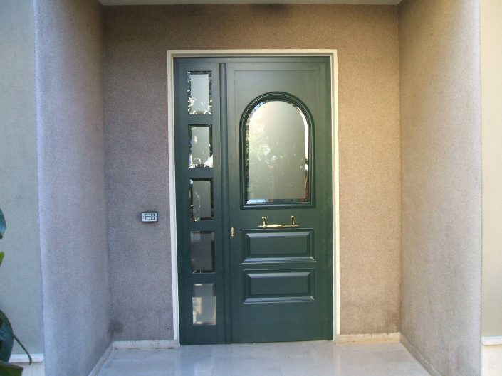 Porta da esterno per privati su misura